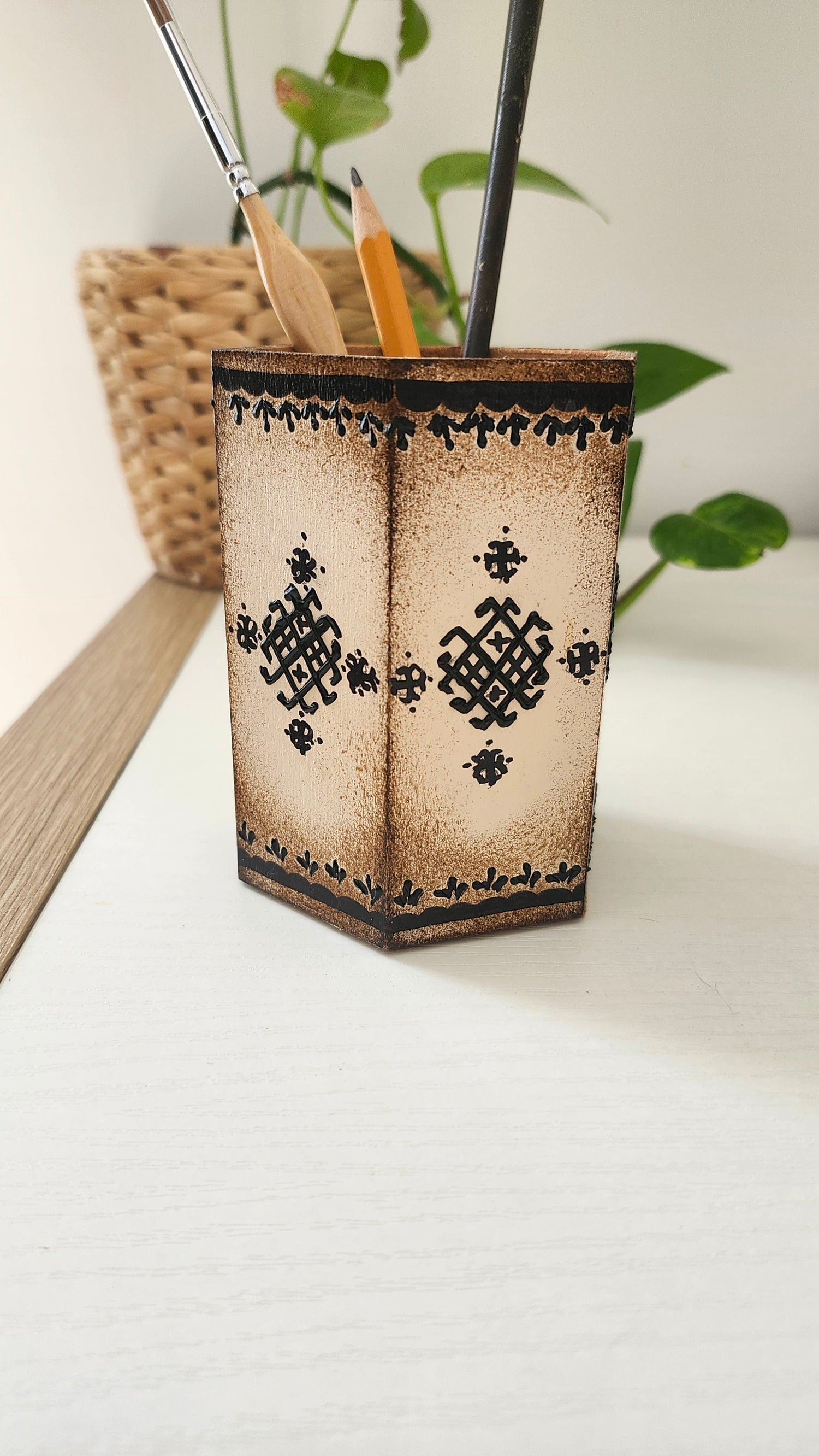 PORTE-STYLOS ARTISANAUX