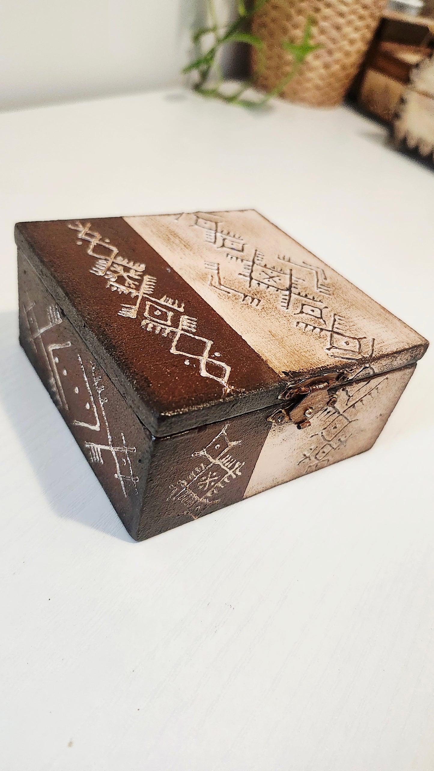 Coffre décoratif Berbère artisanal